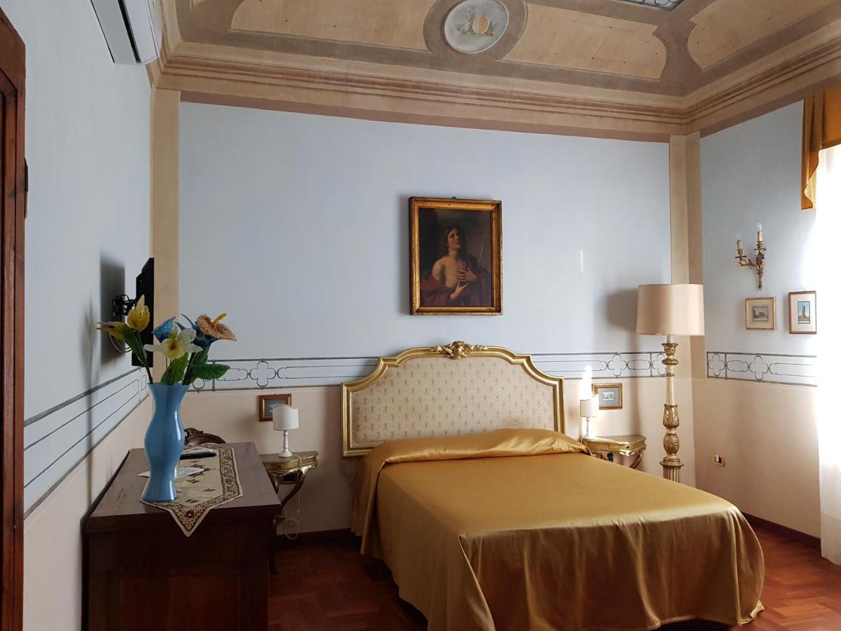 Villa Liberty Il Lauro Bed And Breakfast Pisa Bagian luar foto