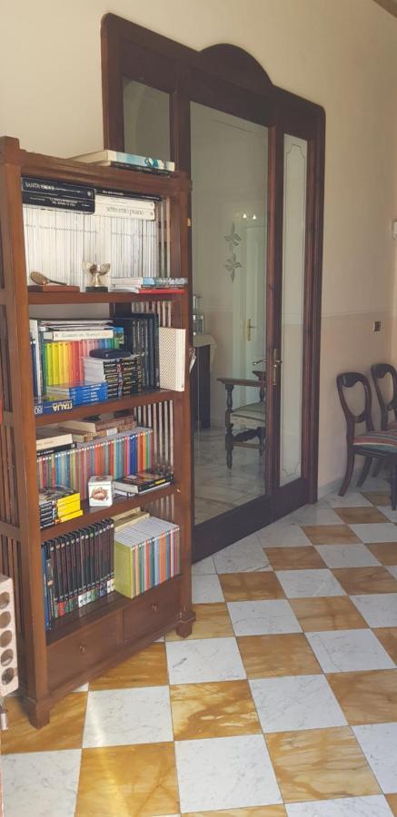 Villa Liberty Il Lauro Bed And Breakfast Pisa Bagian luar foto