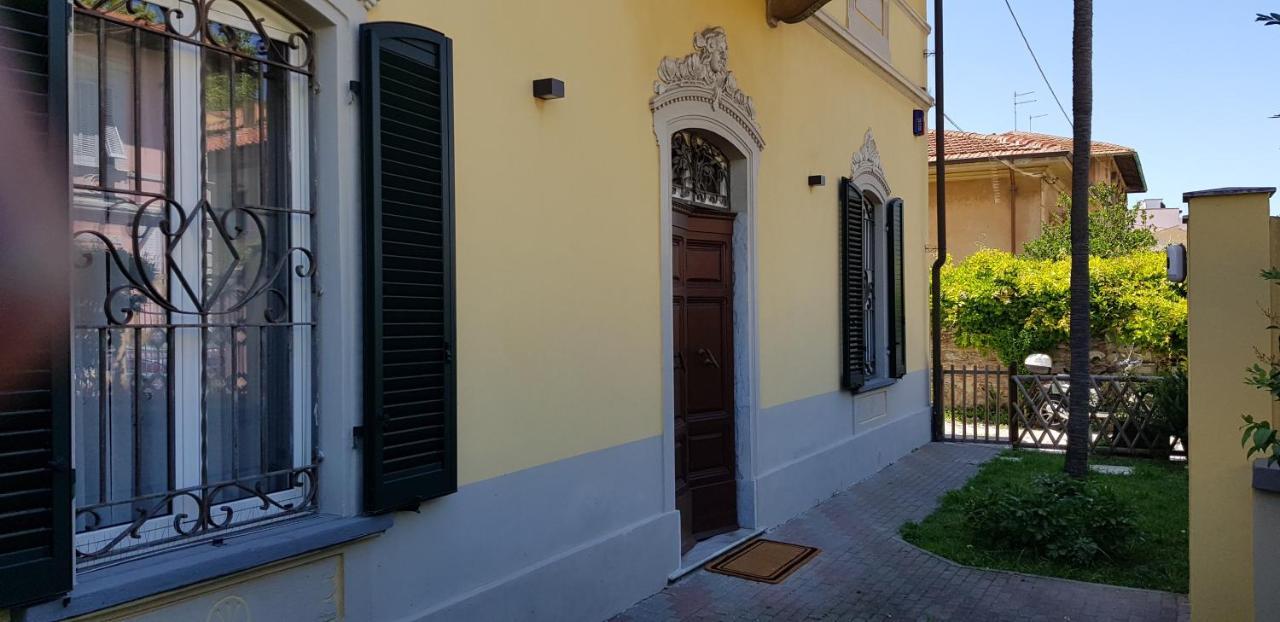 Villa Liberty Il Lauro Bed And Breakfast Pisa Bagian luar foto