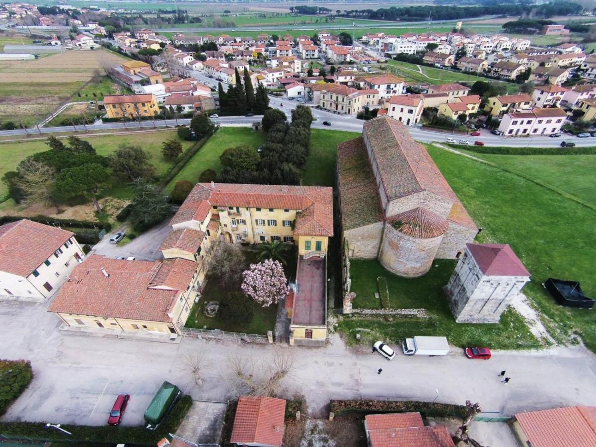 Villa Il Lauro Pisa Bagian luar foto